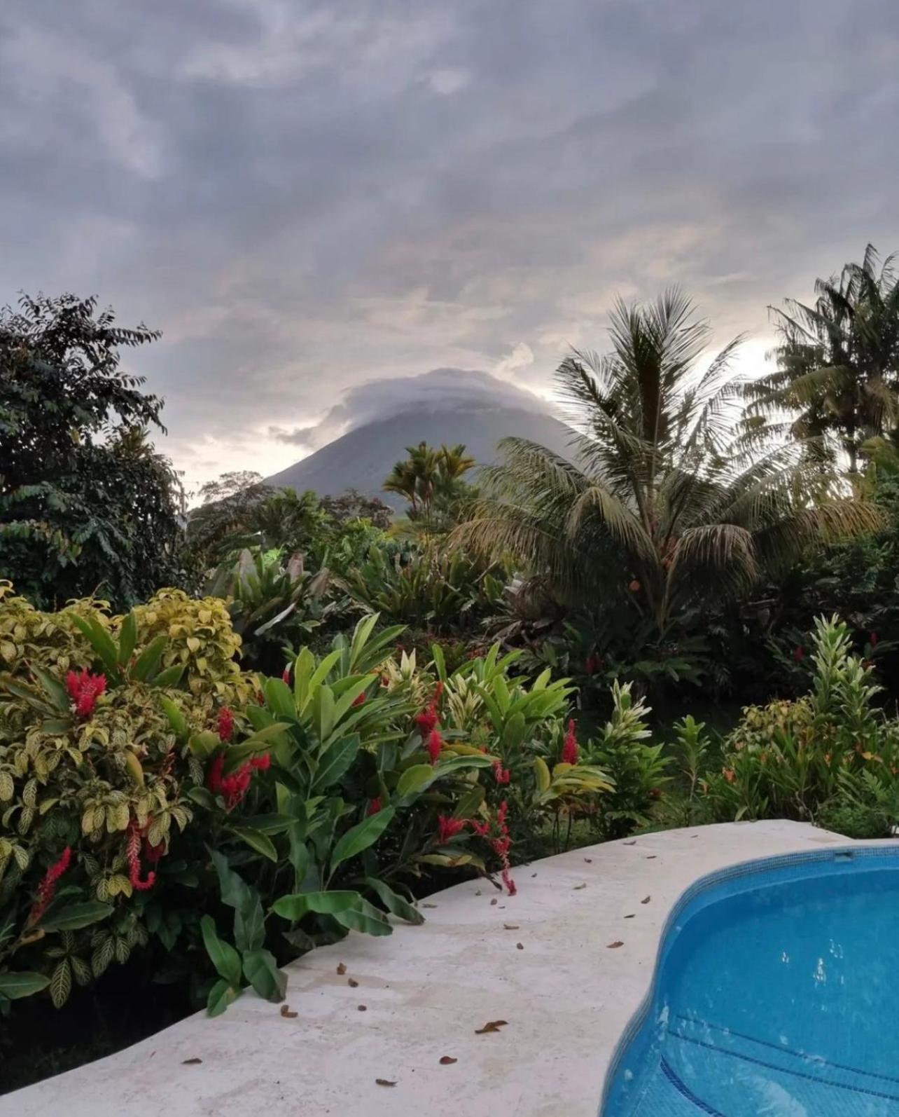 Villa Tucan La Fortuna Exterior photo